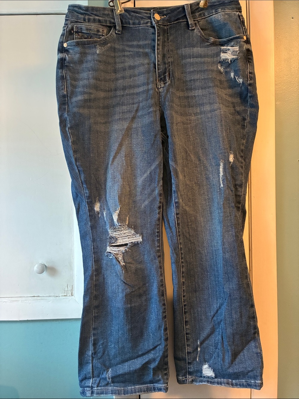 Judy Blue Medium Dark Distressed straight fit Jeans